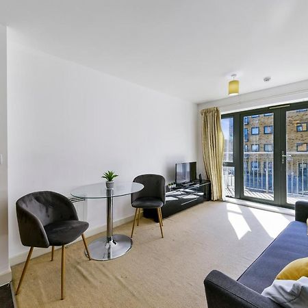 Luxe 1 Bed Flat 5 Mins To Stratford - Free Parking Apartamento Londres Exterior foto