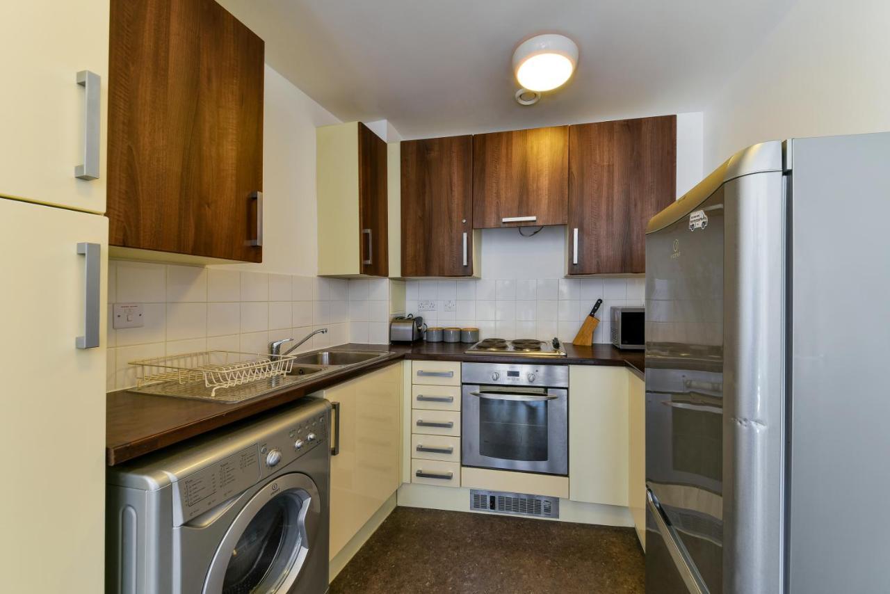 Luxe 1 Bed Flat 5 Mins To Stratford - Free Parking Apartamento Londres Exterior foto