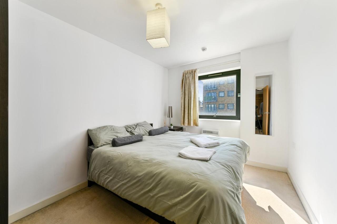 Luxe 1 Bed Flat 5 Mins To Stratford - Free Parking Apartamento Londres Exterior foto